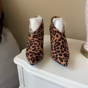 DSW Journee Collection Demmi Bootie